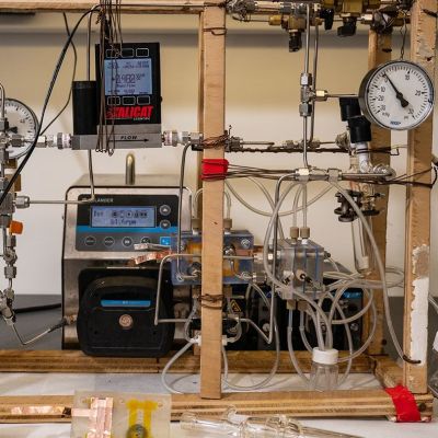 The experimental setup with the gas diffusion electrode (GDE) and the copolymerization steps. (Credit: Caltech)